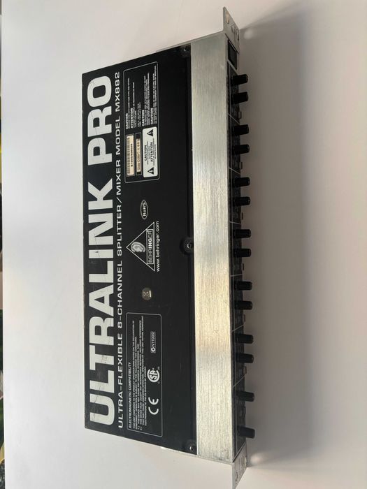 Мікшерний пульт Behringer MX882 Ultralink PRO v2