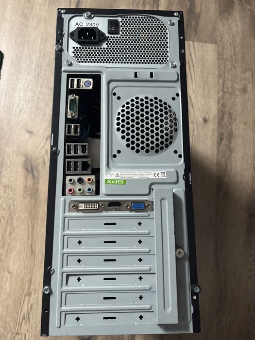 Komputer stacjonarny bez dysku