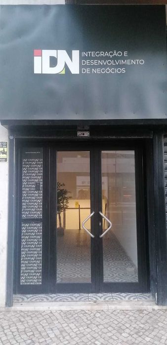 Arrendamento de escritório na Rua Cipriano Dourado, 20 -b