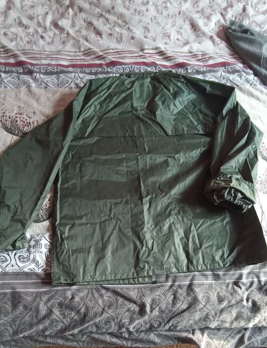 Куртка дождевик.