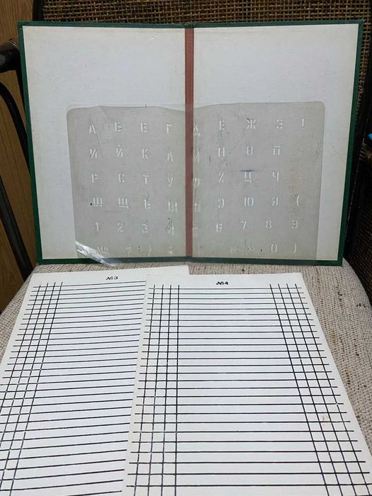Оганайзер для бумаг планшет подставка для книг
