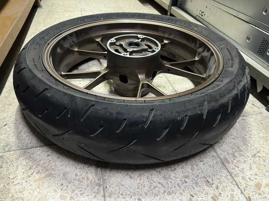 Jantes Honda CB300R (Pyrite Metallic) + Pneus Dunlop Sportmax Usado