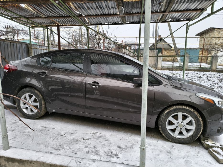 Продам Kia forte 2017 от хозяина, перекупы- мимо.