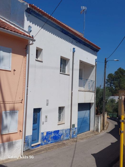 Moradia T6+ em Ulme, €250.000