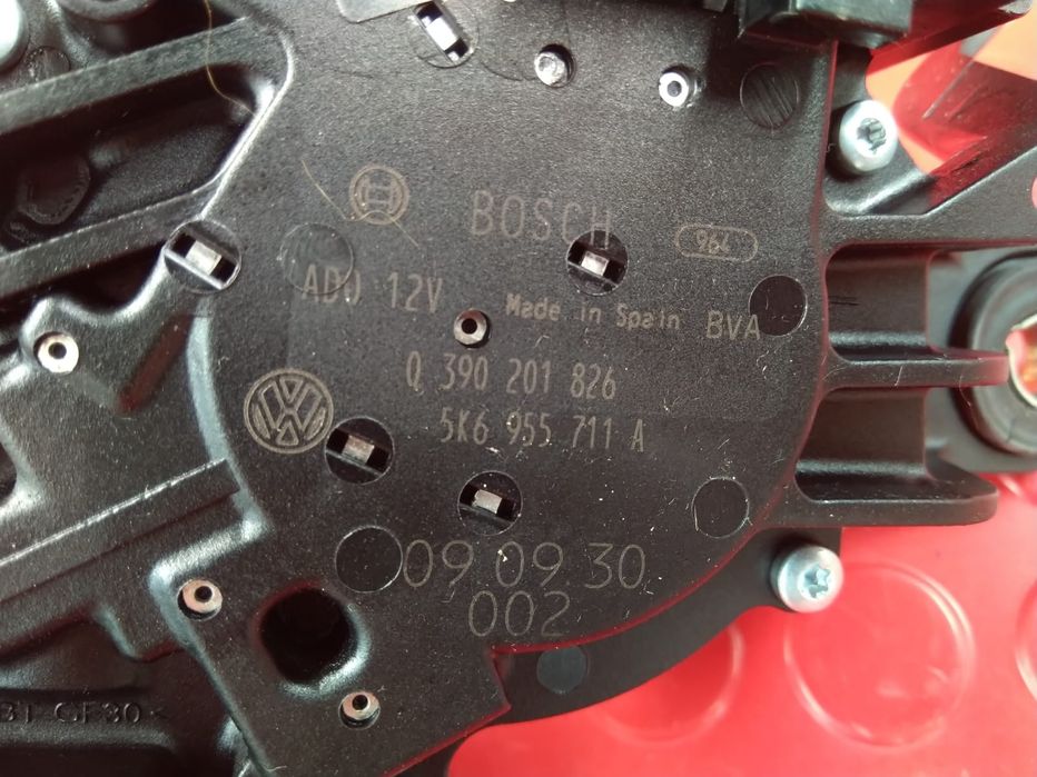 Motor Limpa Vidros Trás 5K6955711A - VW GOLF VI