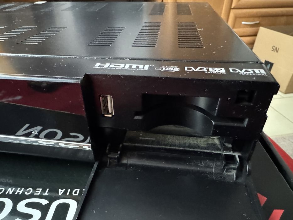 Tuner DVB-S/T Ferguson Ariva HD combo