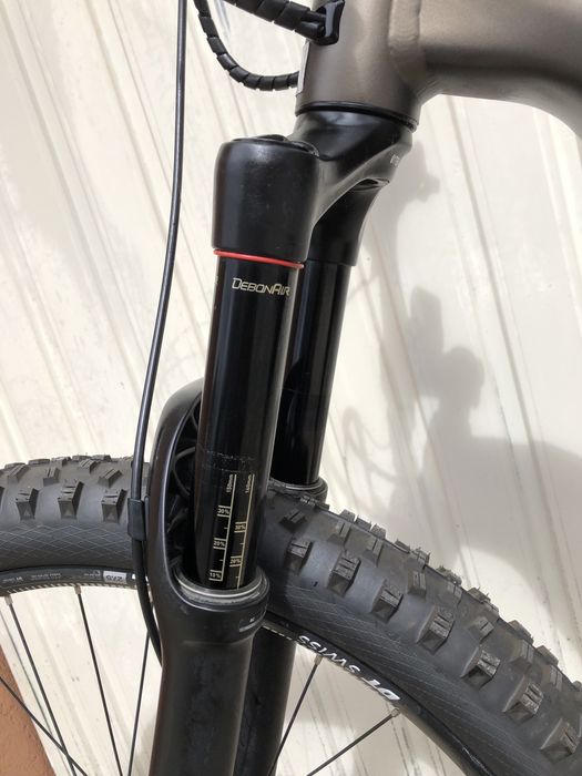 Bicicleta eletrica Tour de Suisse Bügeleisen com 64 Km ( Como Nova )