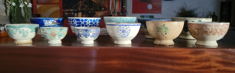 Várias Tigelas Antigas