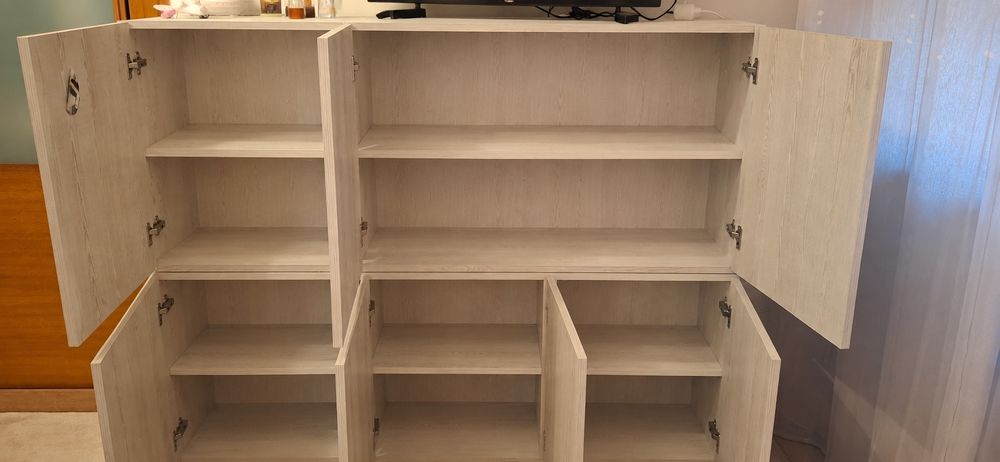 2 Móveis  com portas clic