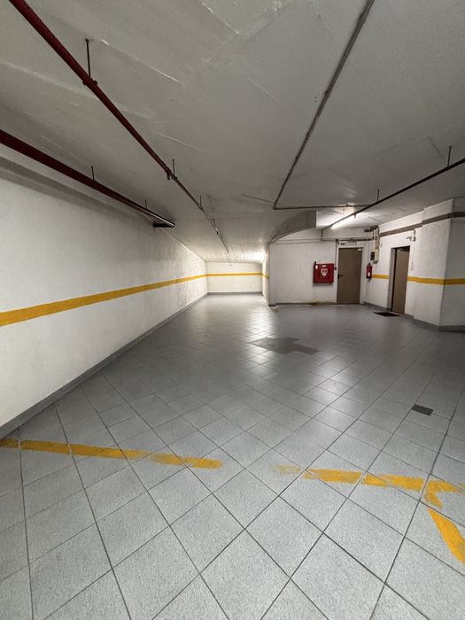 Lugar Garagem Lumiar - Lisboa