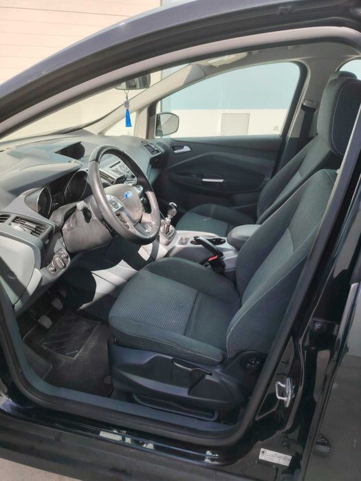 Ford C-Max muito bom estado