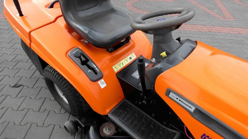 Traktorek kosiarka Husqvarna CTH150XP KAWASAKI (140402.5) - Baras