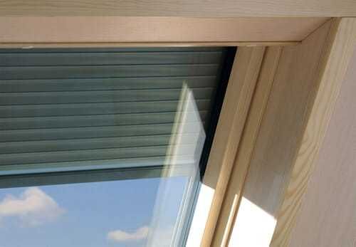 Roleta zewnętrzna FAKRO ARZ-H ral 9005 czarna 78x118