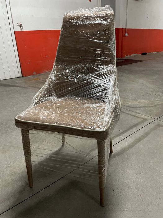 Quatro Cadeiras de Sala Tecido Castanho como nova