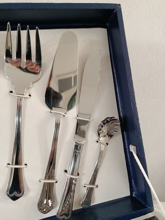 180-Piece Flatware Set458110949099448321