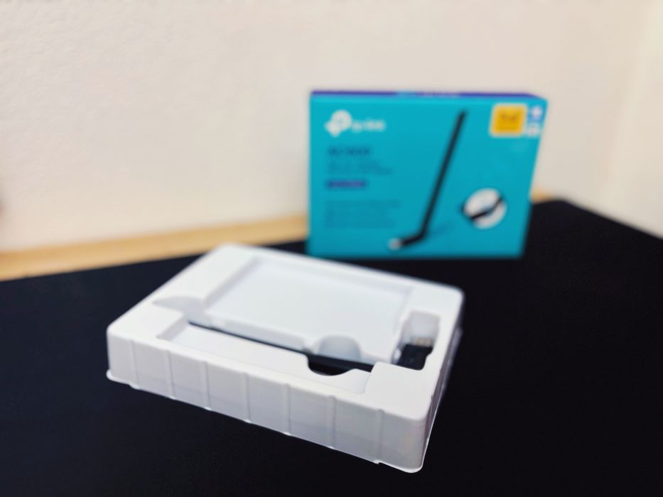 AC600 High Gain Wireless Dual Band USB Adapter