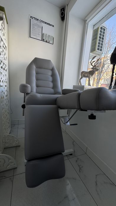 Крісло педикюне (косметологічне)