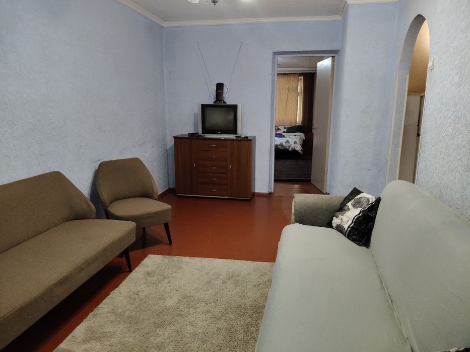 Подобово оренда 2-х кімнатна квартира в центрі Прилуки