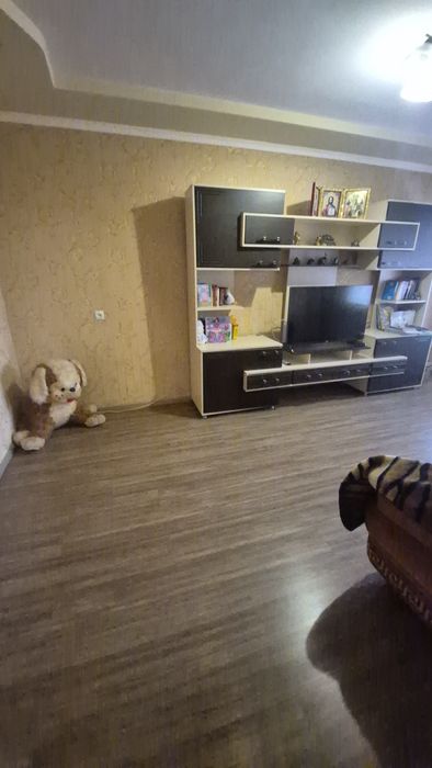 Продам 3-х кімнатну квартиру, р-н Київська