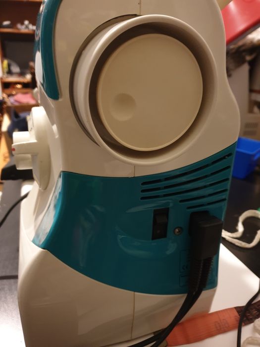 Máquina de costura Singer