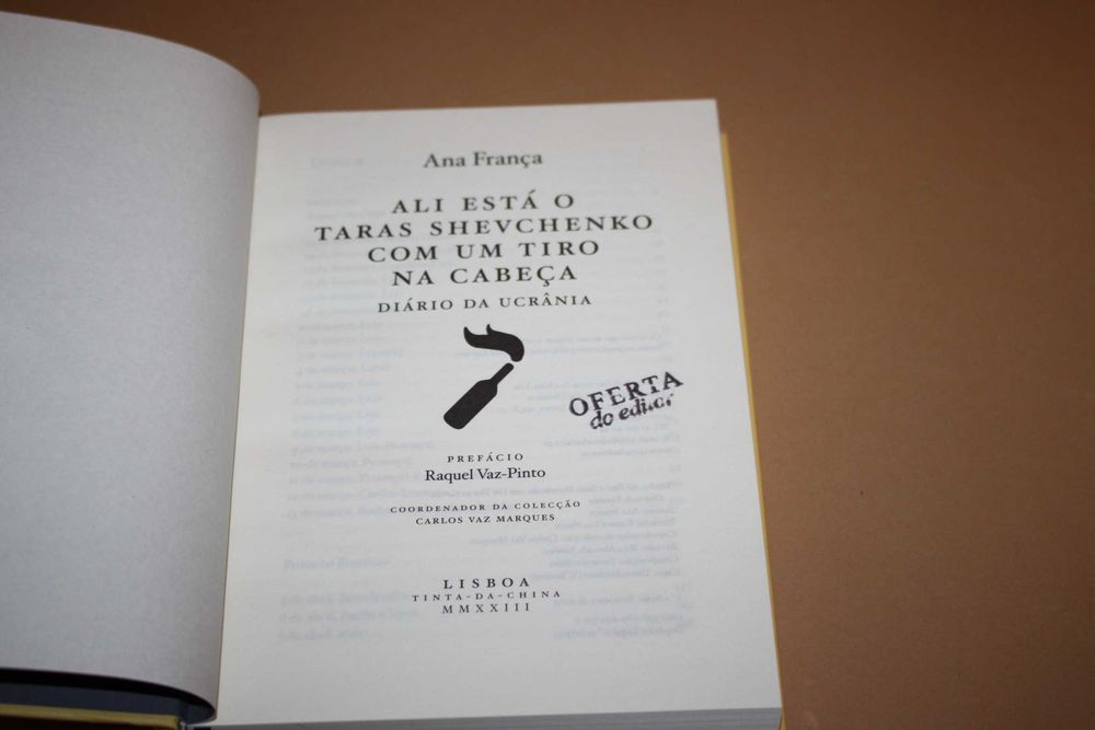 ' Ali Está o Taras Shevchenko com Um Tiro na Cabeça//de Ana França