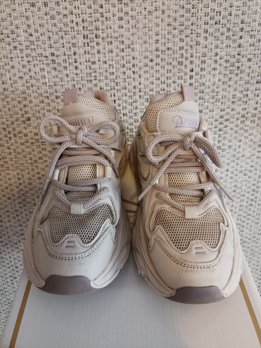 Кросівки для дівчинки