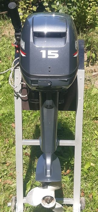 Човен надувний з двигуном Yamaha 15 (2т)