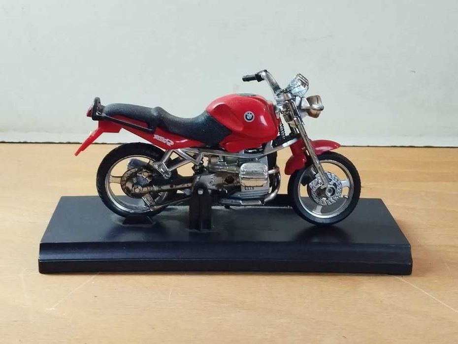 Lote de 2 Motas Honda e BMW