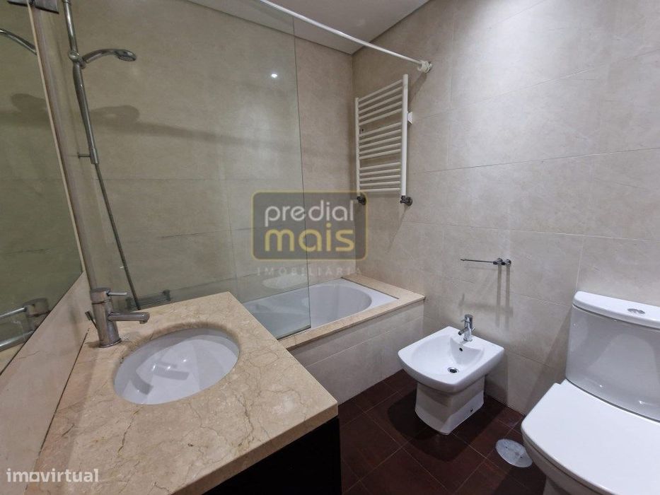 Apartamento T2 Novo C/ Novo - Centro