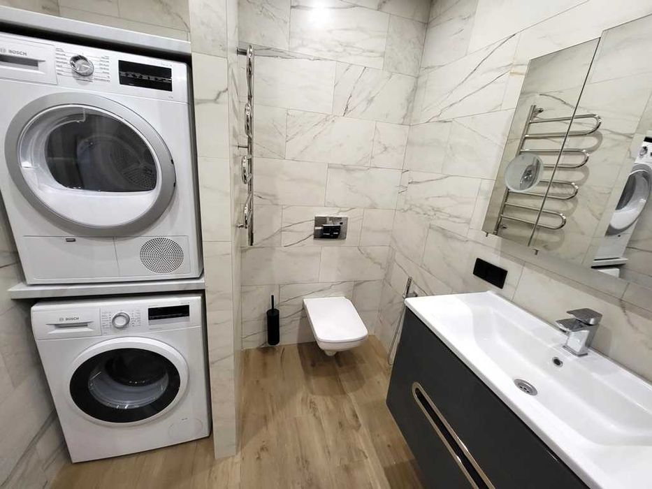 Продажа 2-х к.кв. на этаже кладовка 3,5 кв.м ул. Почтовая д.119, ЖК 1.