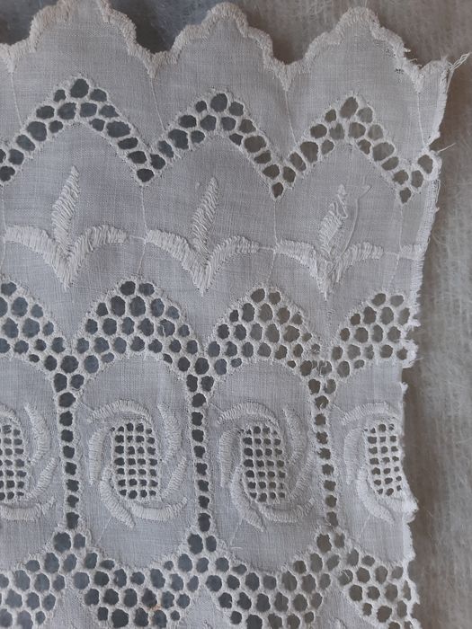 Tkanina haft angielski vintage, lata 50/60-te