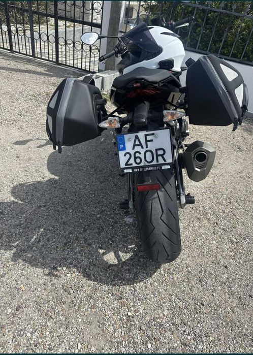Aprilia Tuono 1100 V4
