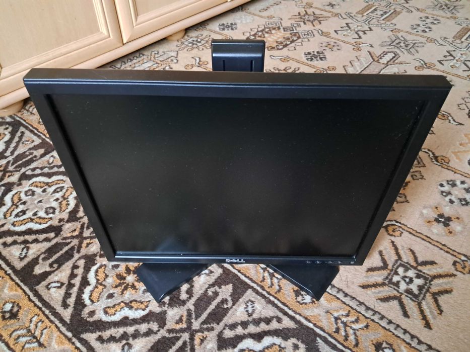 Monitor Dell 19 cali