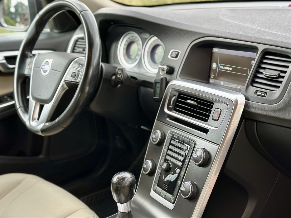 Volvo V60 2013 рік 1.6 diesel