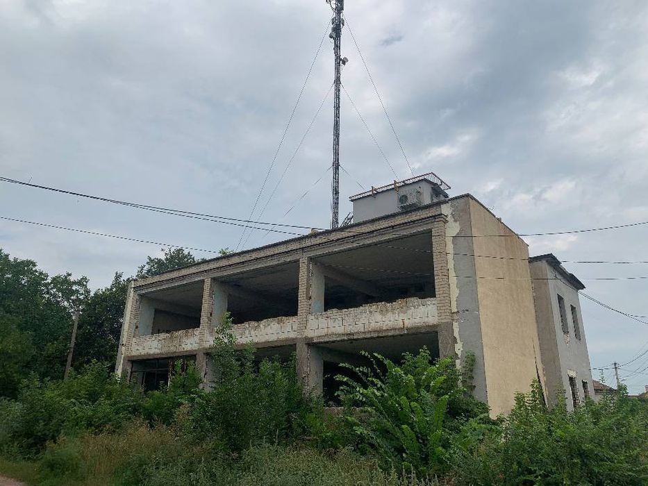 Оренда/продаж будівлі універмагугу