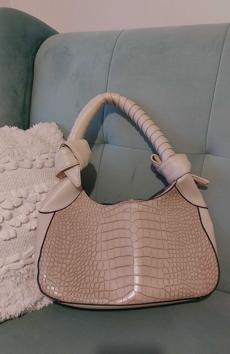 Elegnacka beżowa torebka