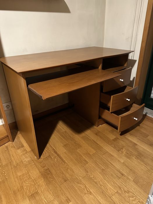 Estante + Secretaria em Pinho