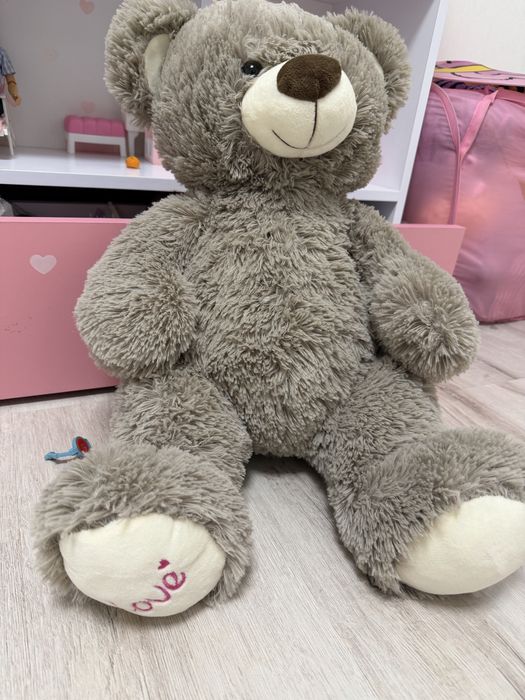 Мʼяка іграшка ведмідь