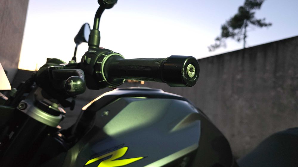 2022 VENDO/TROCO BMW f900r