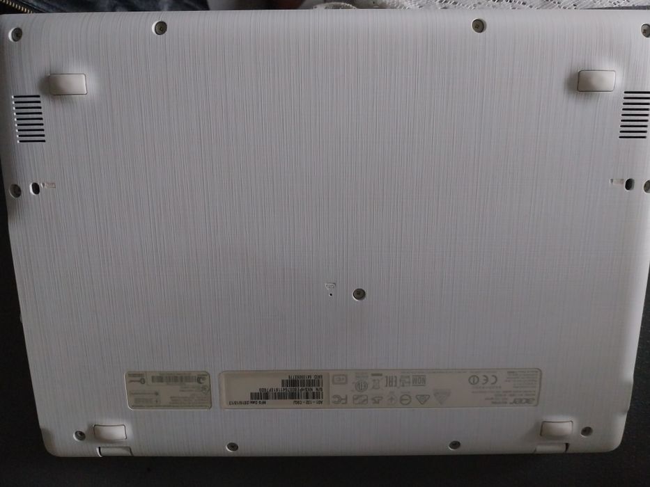 Computador portatil acer a precizar de ecran