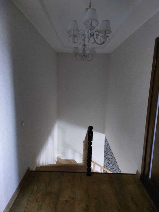 продам будинок пгт Високий