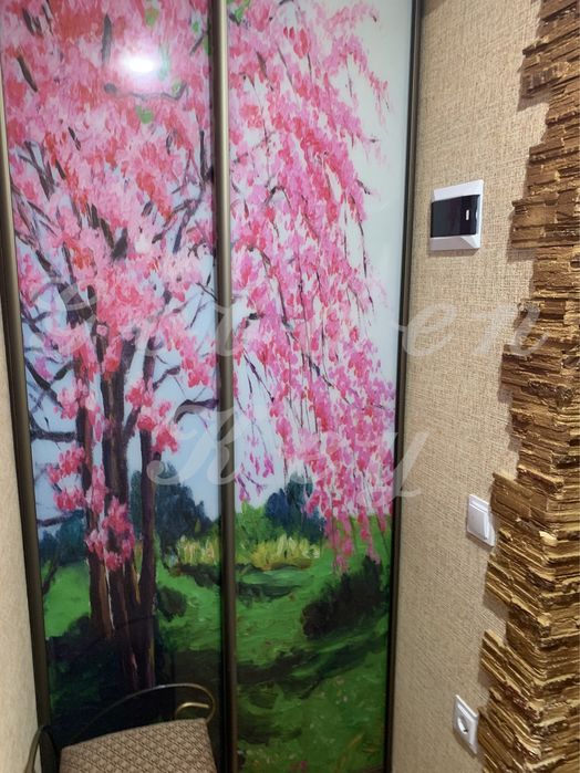 Продам 2-х кімнатну. КВАРТИРУ+ РЕМОНТ, ЦЕНТР, Комора 25м2 с.РЕВНЕ