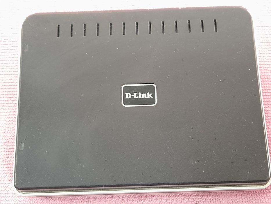 Маршрутизатор D- Link DIR-320