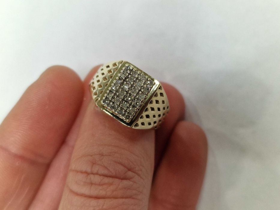 Złoty sygnet męski/ 375/ 7.80 gram/ R15/ 24x DIA/ wycena/ Anglia