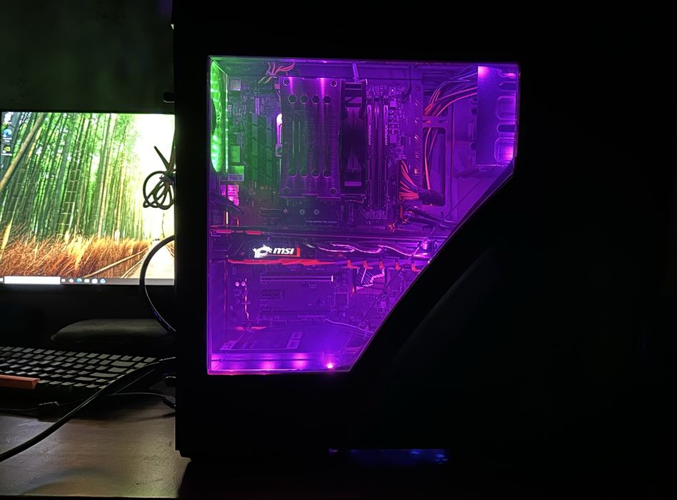 Игровой ПК i7-6700K / GTX 1070 Gaming X 8GB / 16GB RAM / SSD + HDD