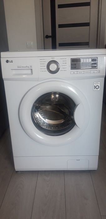 Пральна машина LG. Модель-FH0B8LD6