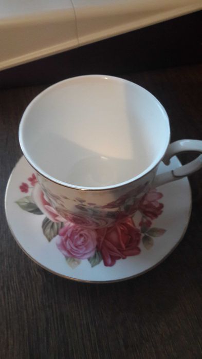 Kubek porcelanowy dekorowany złota linia 300 ml ROSE GARDEN