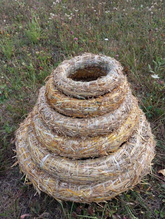 Wianek słomiany podkład wieniec baza wianki słomiane koło obręcz