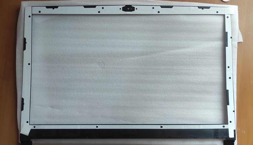 Крышка и рамка матрицы для ноутбука MSI GE73 Raider