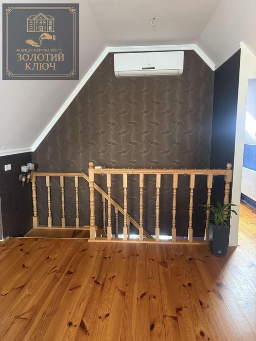 Продам двоповерховий будинок